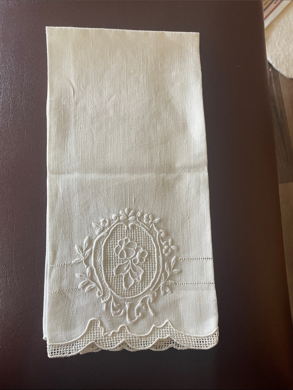 VTG Hand Embroidered Linen Guest Towel with Cutwork Border